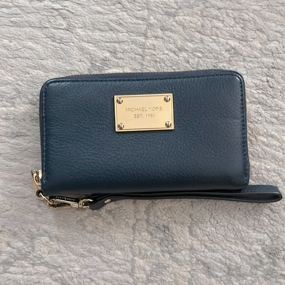 MICHAEL KORS WRISTLET WALLET